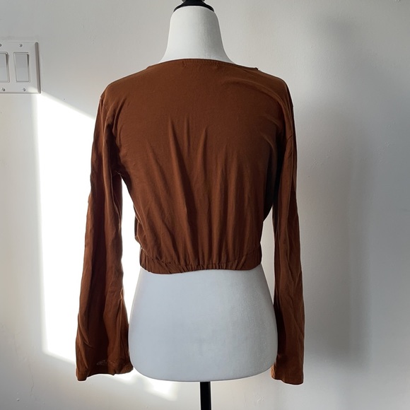 Beige Crop Top Small (Accord) - Picture 4 of 5